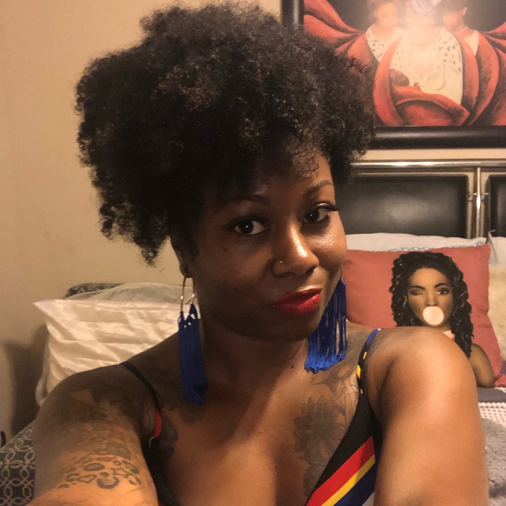 Meet your Posher, Candace